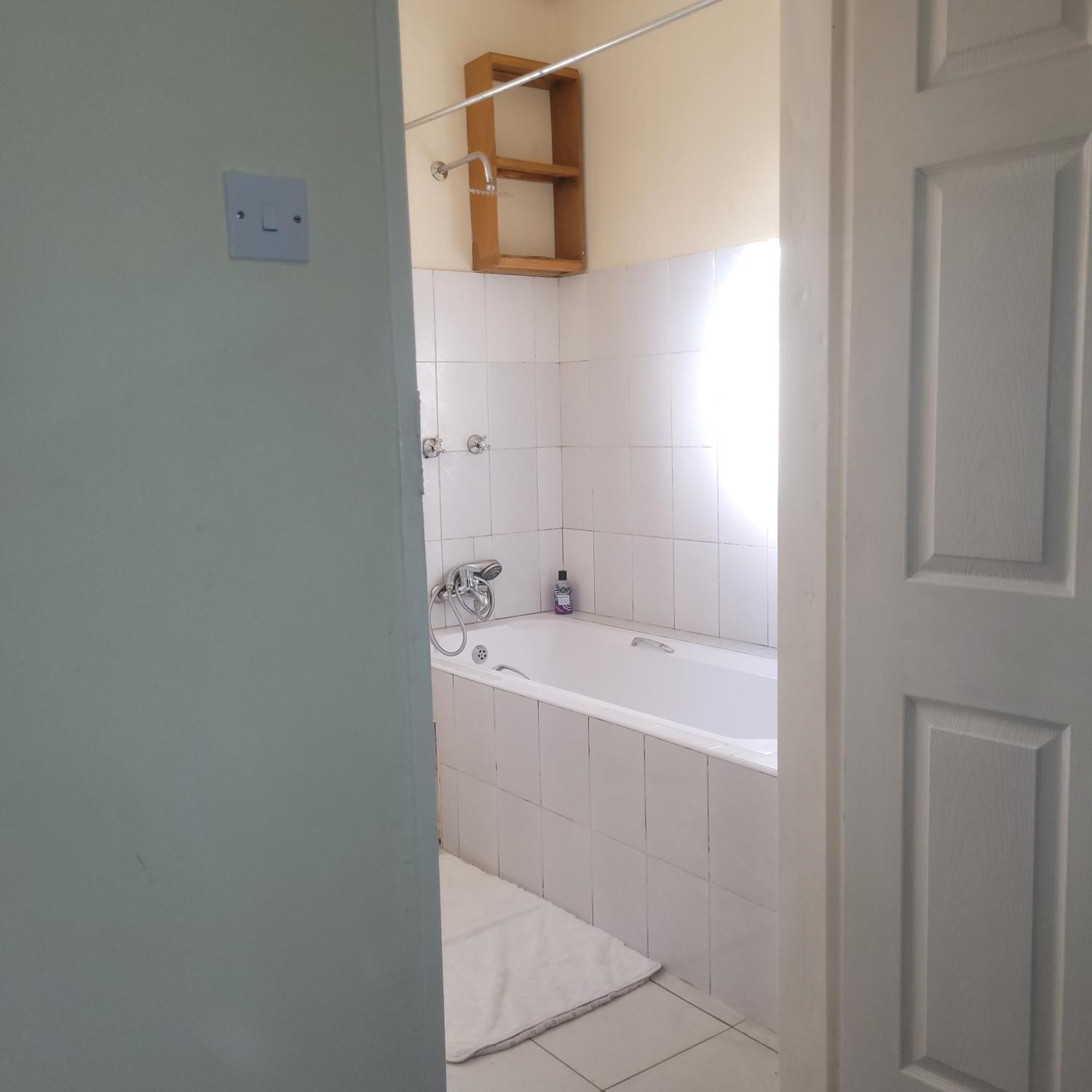 Bed and Breakfast Quest Лилонгве Экстерьер фото